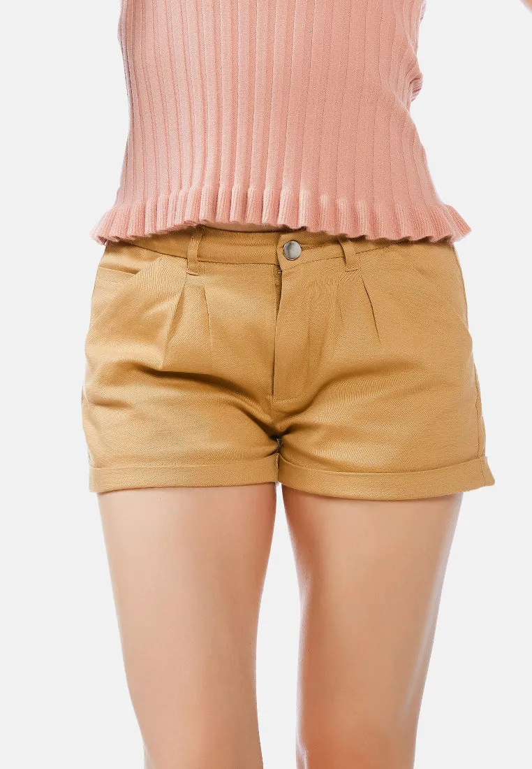 pleated flap pocket shorts