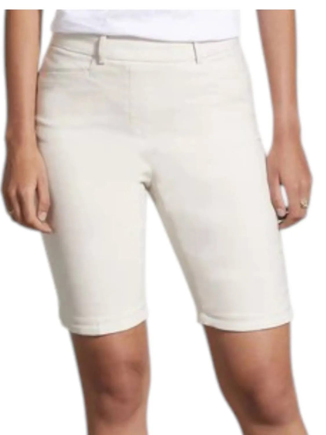Pull-On Short W/ Side Slits In French Oak