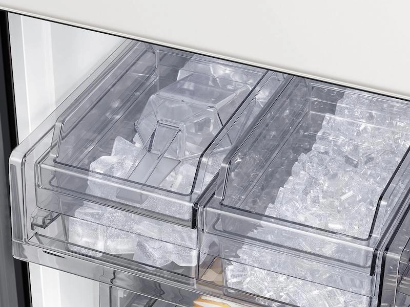 Samsung RF23A967512 Bespoke 4-Door Flex&#8482; Refrigerator (23 Cu. Ft.) In White Glass
