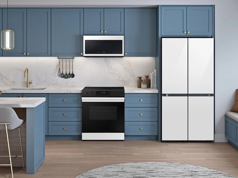 Samsung RF23DB960012 Bespoke Counter Depth 4-Door Flex&#8482; Refrigerator (23 Cu. Ft.) With Beverage Center&#8482; In White Glass - (With Customizable Door Panel Colors)