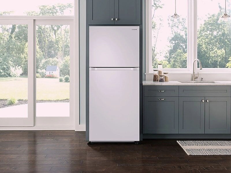 Samsung RT18M6213WW 18 Cu. Ft. Top Freezer Refrigerator With Flexzone&#8482; In White