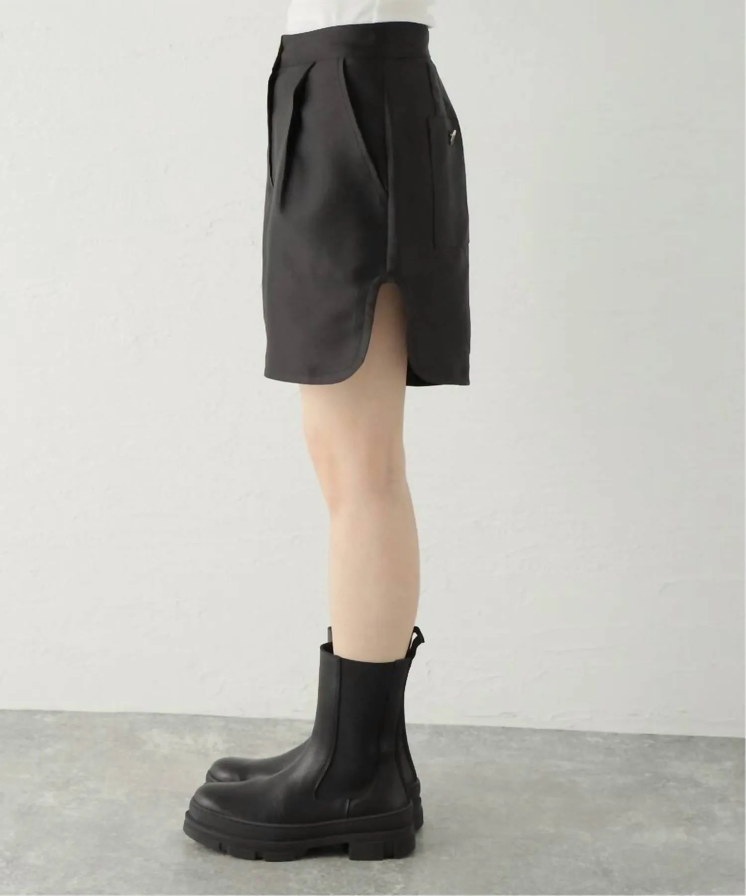 Scent Satin Shorts In Black