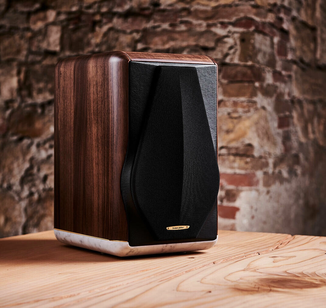 Sonus Faber Electa Amator III (Please Call/In-Store Only)