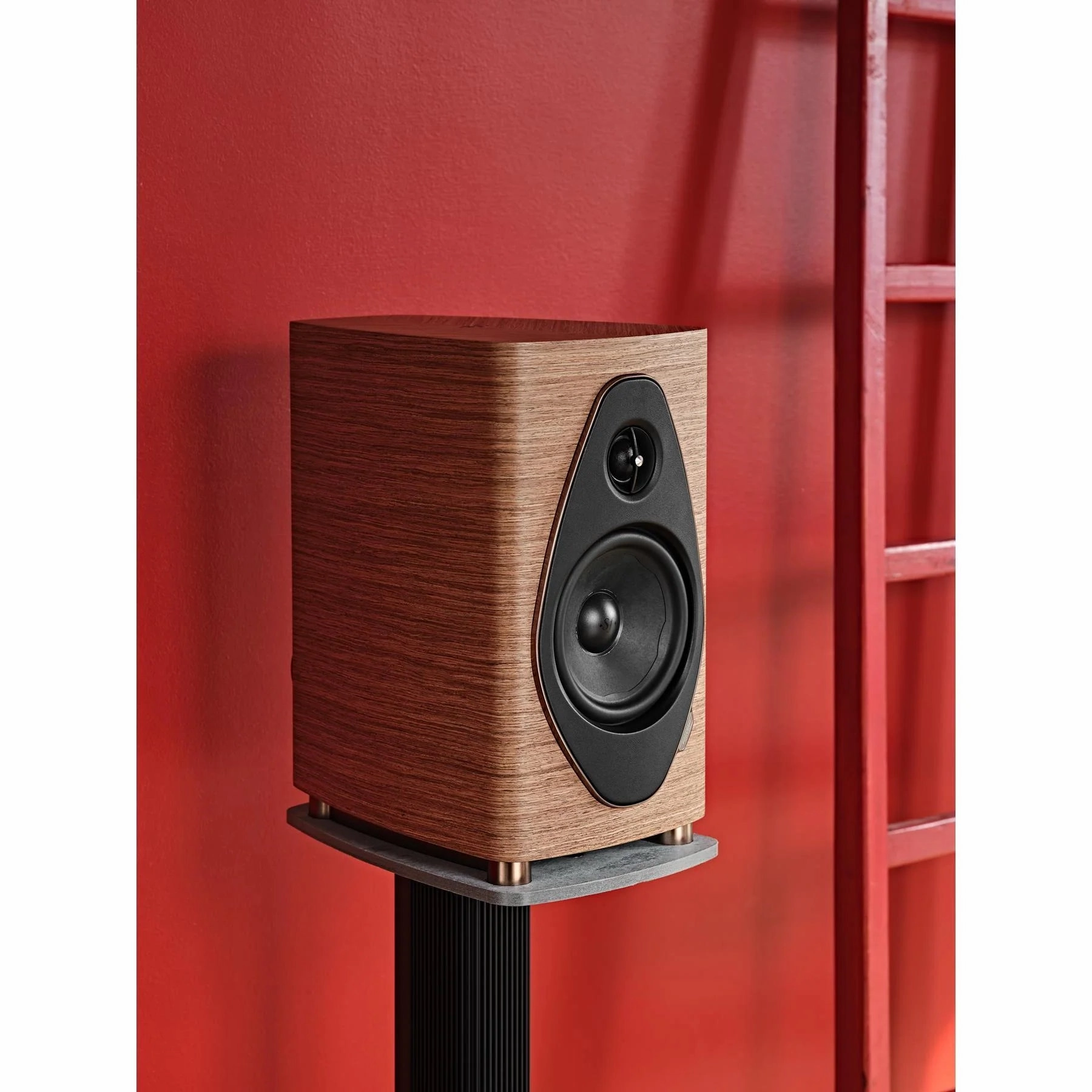 Sonus Faber Sonetto II G2 Bookshelf Speakers - PAIR