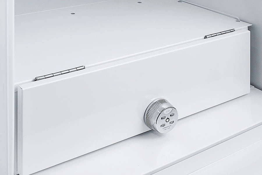 Summit FF7LWCSSADA Ada Compliant Built-In Undercounter All-Refrigerator For General Purpose Or Commercial Use, Auto Defrost W/Ss Wrapped Exterior, Towel Bar Handle, And Lock