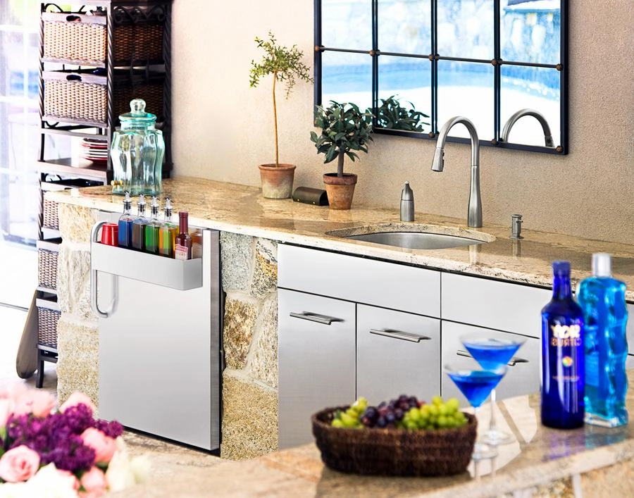Summit SPR7BOSSTSR 24" Wide Outdoor All-Refrigerator, With Speed Rail