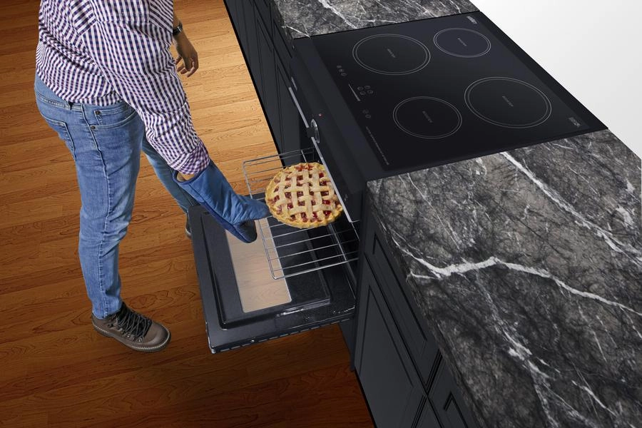 Summit TEM665CW 24" Wide Induction Range
