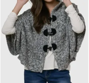 Toggle Capelet In White/black