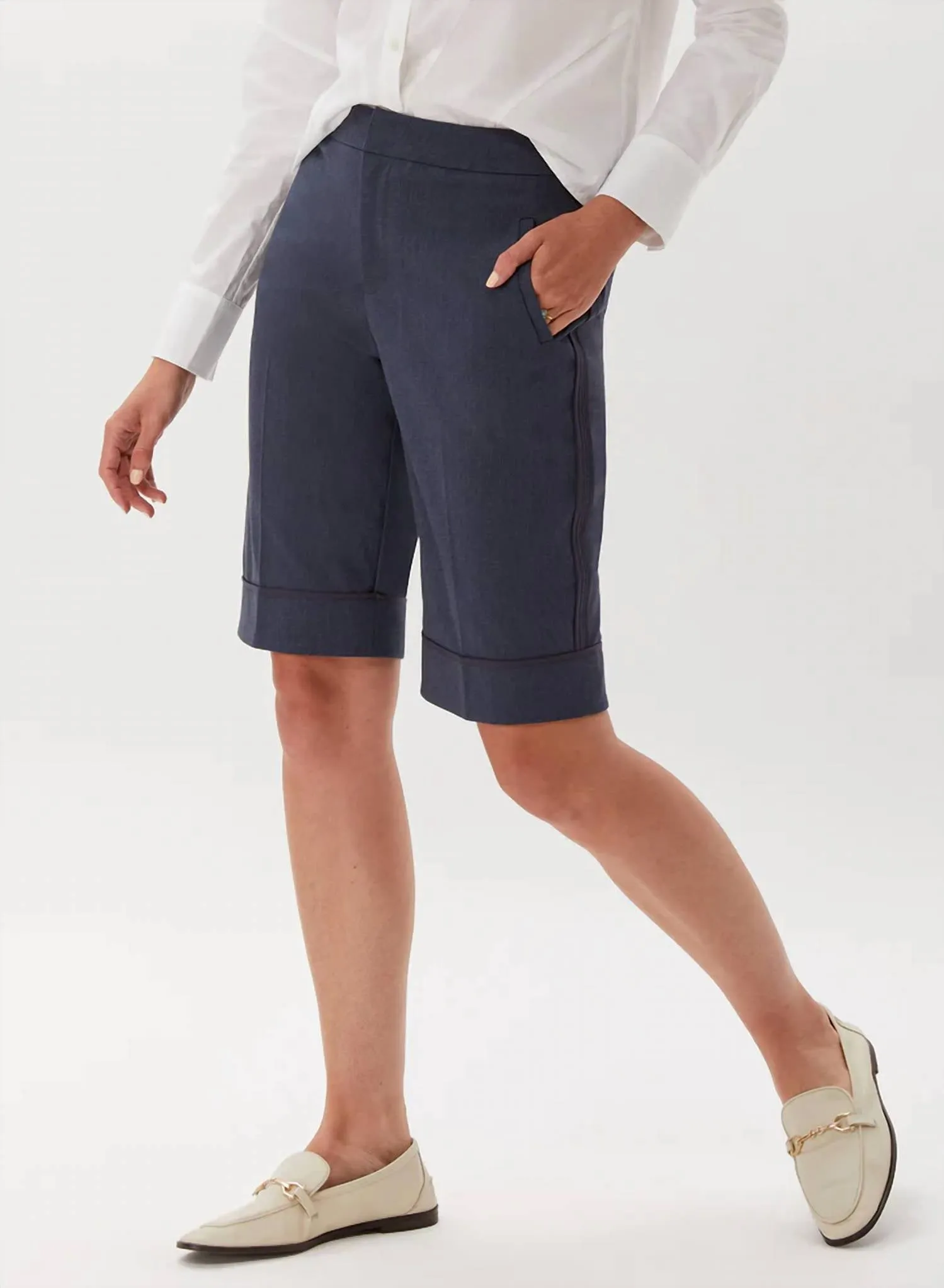 Trouser Short With Piping In Indigo