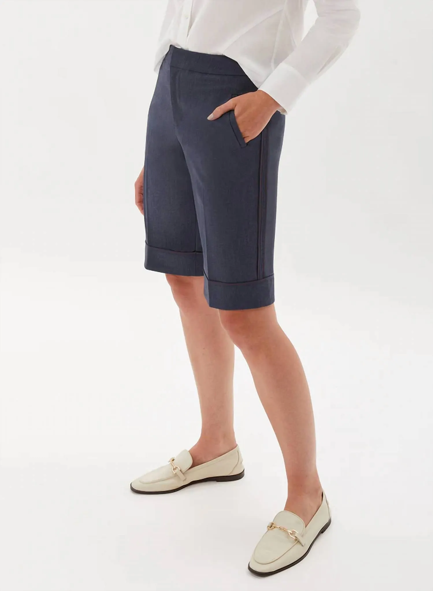 Trouser Short With Piping In Indigo