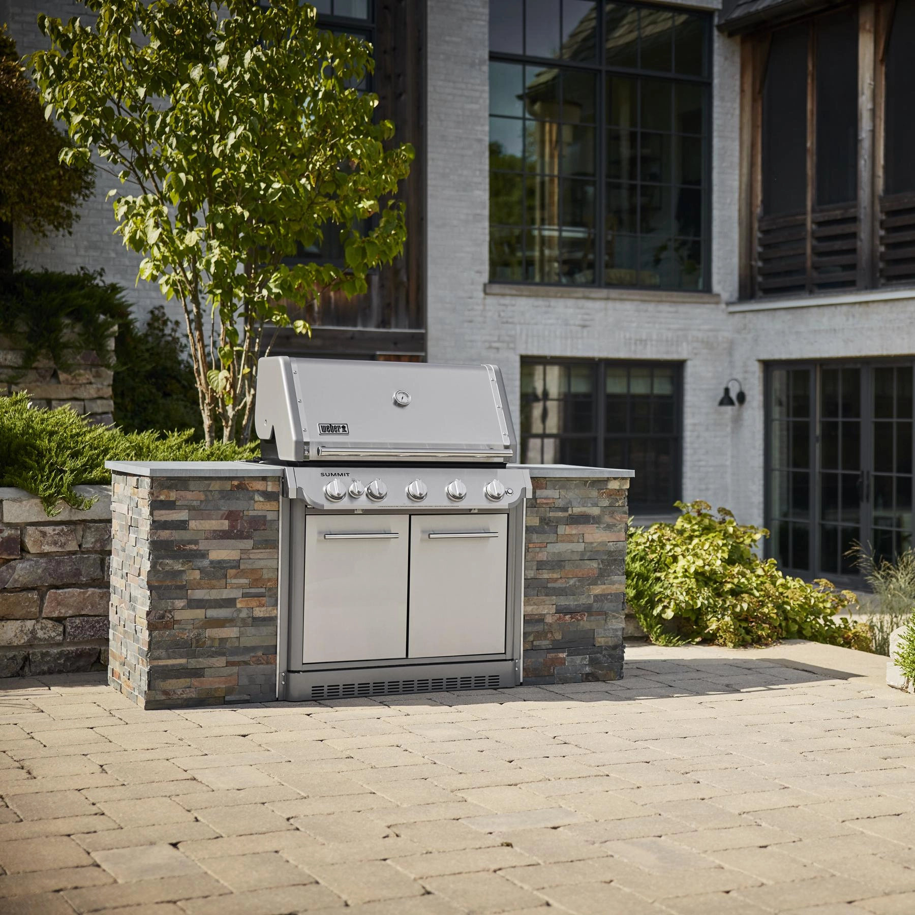 Weber 1500042 Summit Sb38 S Built-In Gas Grill (Liquid Propane) - Stainless Steel