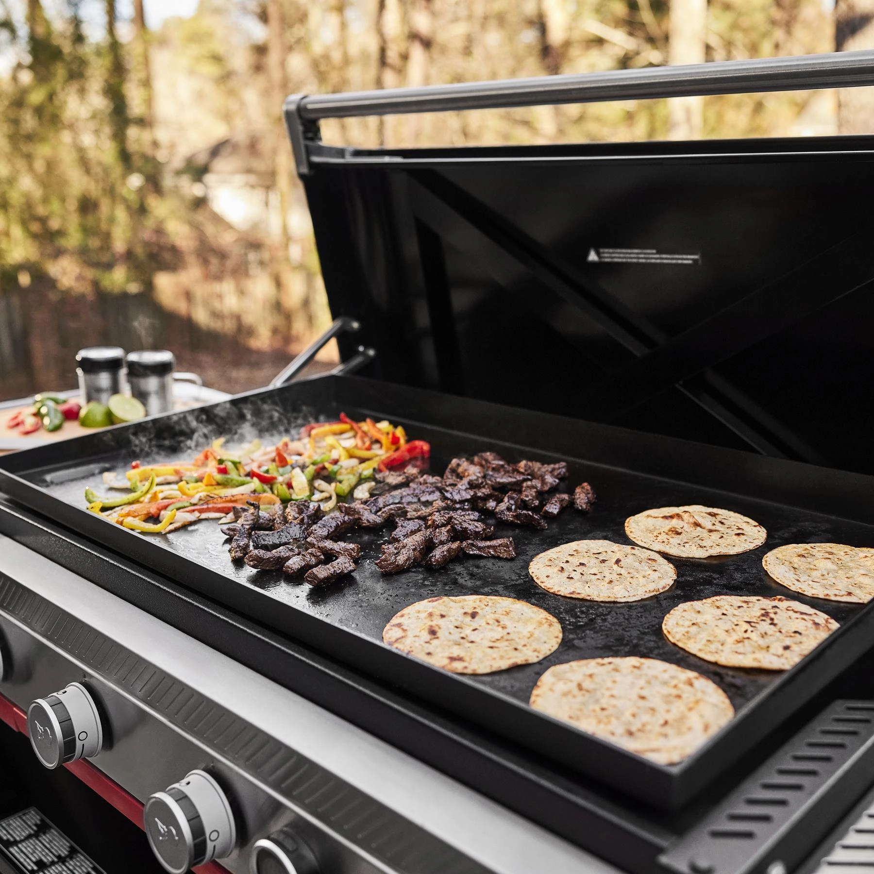 Weber 1501350 Slate 36" Rust-Resistant Griddle (Natural Gas) - Black