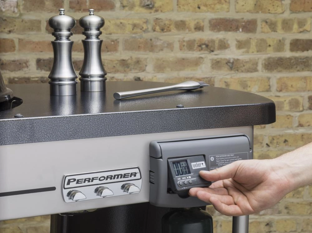 Weber 15501001 Performer Deluxe Charcoal Grill - 22 Inch Black