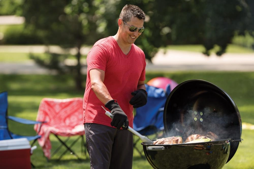 Weber 16401001 Original Kettle&#8482; Premium Charcoal Grill - 26 Inch Black
