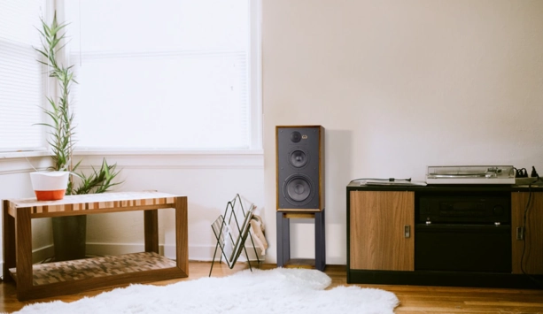 Wharfedale Linton Heritage Speaker Package Including Stands - Red Mahogany - PAIR