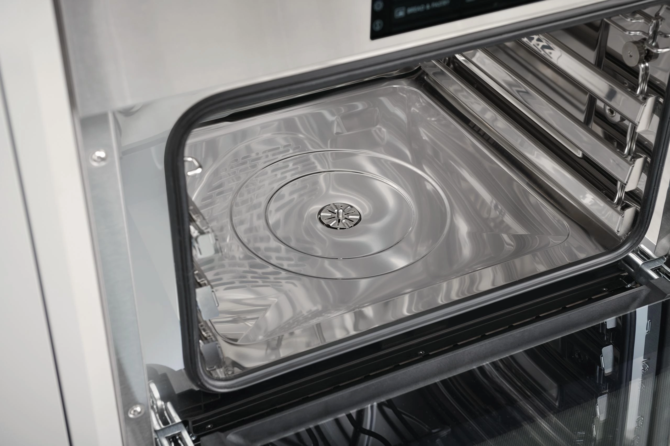 Wolf CSOP2450TEST 24" E Series Transitional Convection Steam Oven - Plumbed