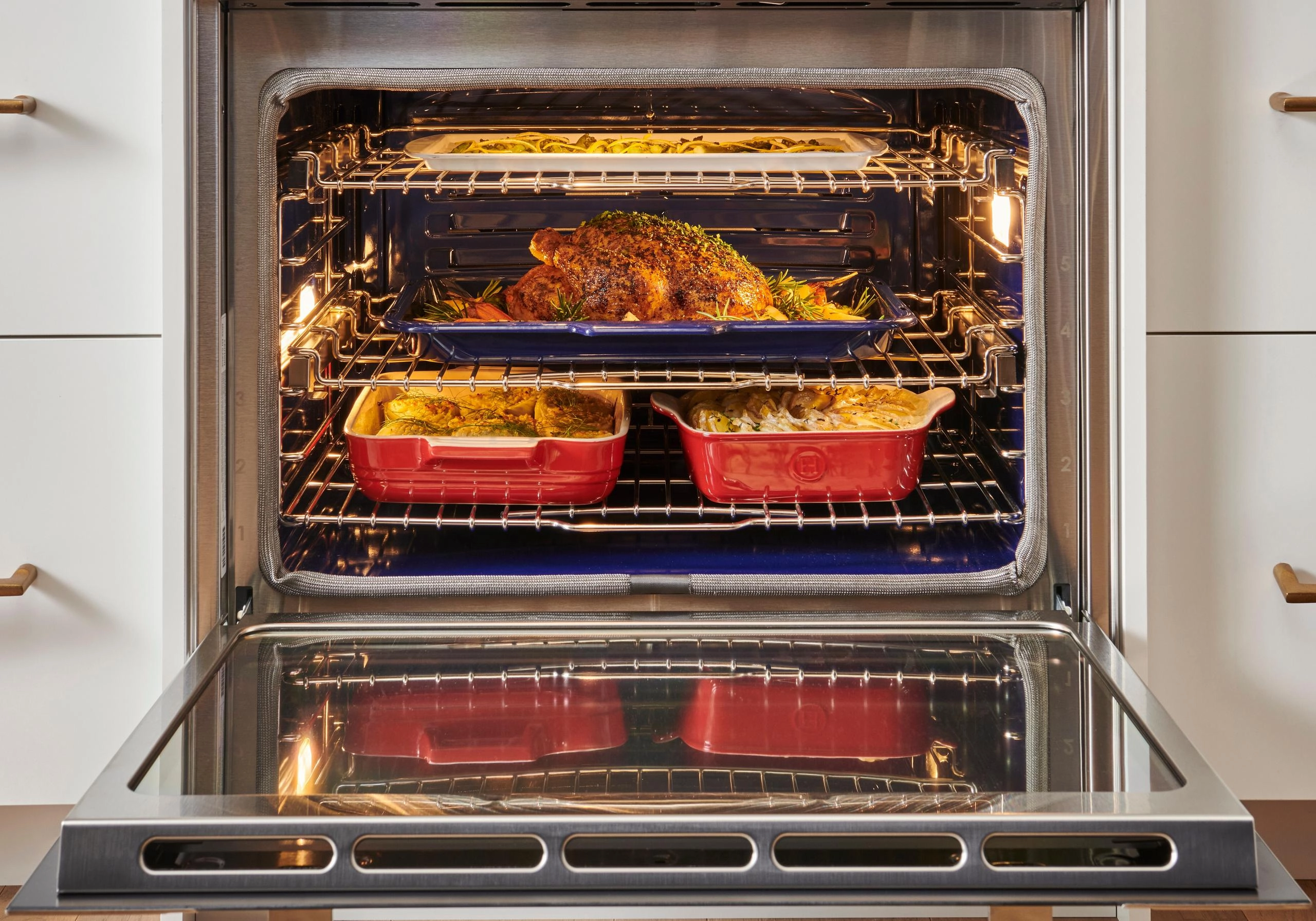 Wolf SO3050CMS 30" M Series Contemporary Stainless Steel Built-In Single Oven